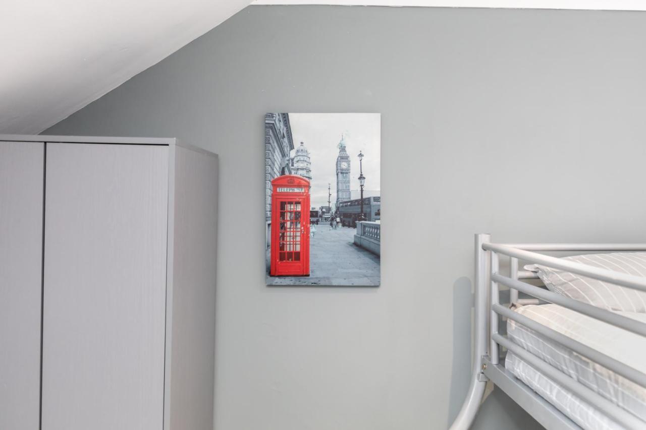 Town Centre Free Parking And Wi-fi Apartment *