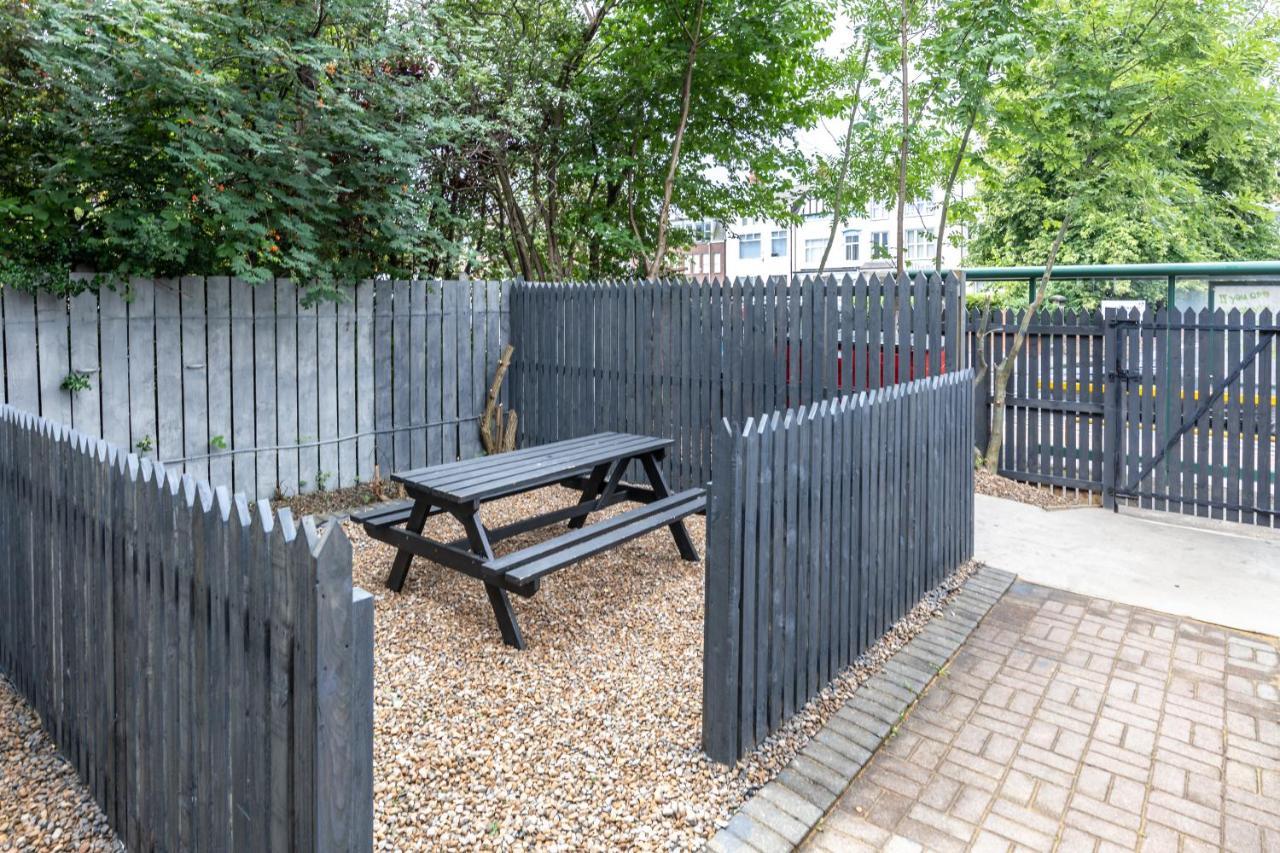 Town Centre Free Parking And Wi-fi Apartment Stockton-on-Tees