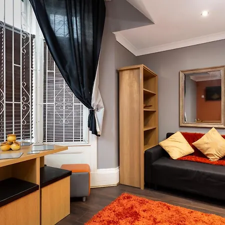 Stockton Town Centre Apartments Free Parking And Wi-Fi Exterior photo